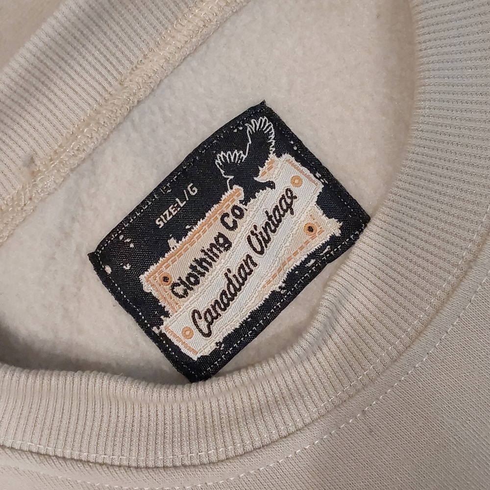 Canadian Vintage Banff National Park in the Canadian Rockies Cozy Sweater Sz L - Picture 4 of 12